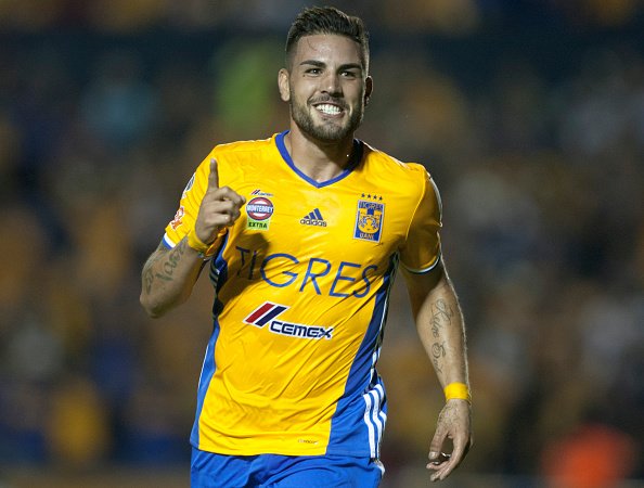 Tigres gana 3 a 0 y avanza en concachampions